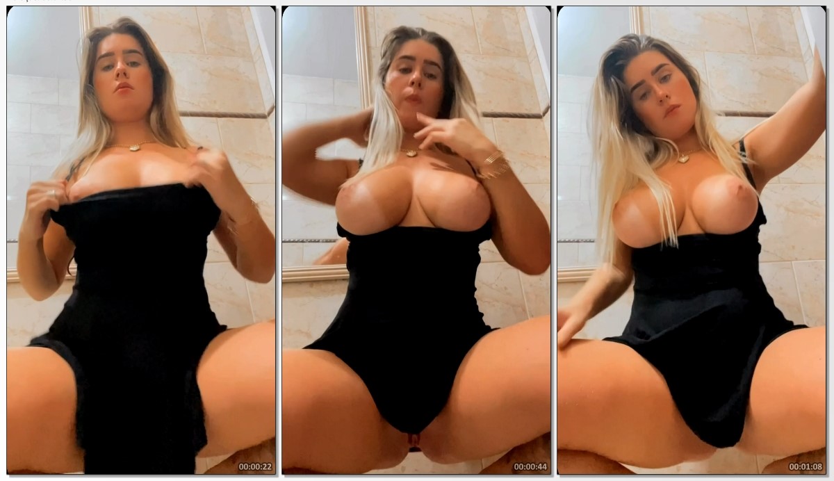 Debora Peixoto loirona safada toda gostosa com os peitos de fora se exibindo querendo pica