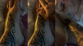 Gabriela Abdala gostosa sendo massageada pelo comedor
