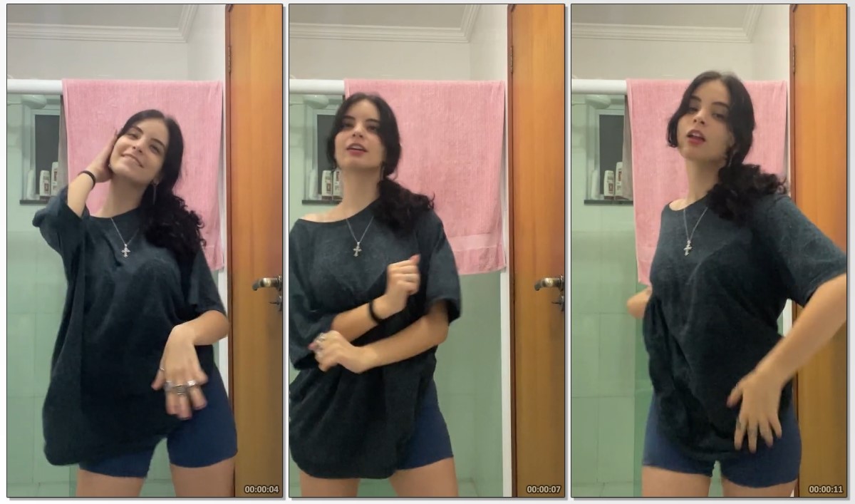 Julia Bates dançando tiktok com os peitos balançando