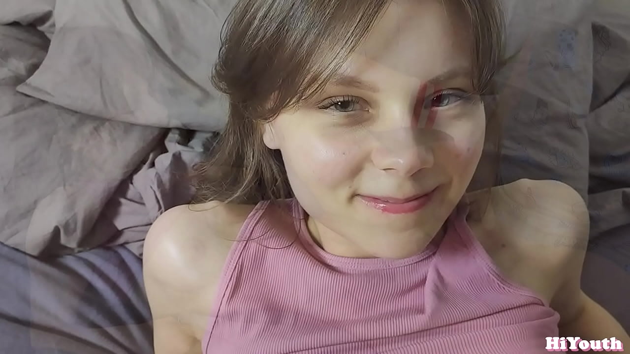 Novinha fazendo sexo dando sua buceta gostosa