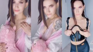 Roqueira gostosa magrinha pelada querendo sexo